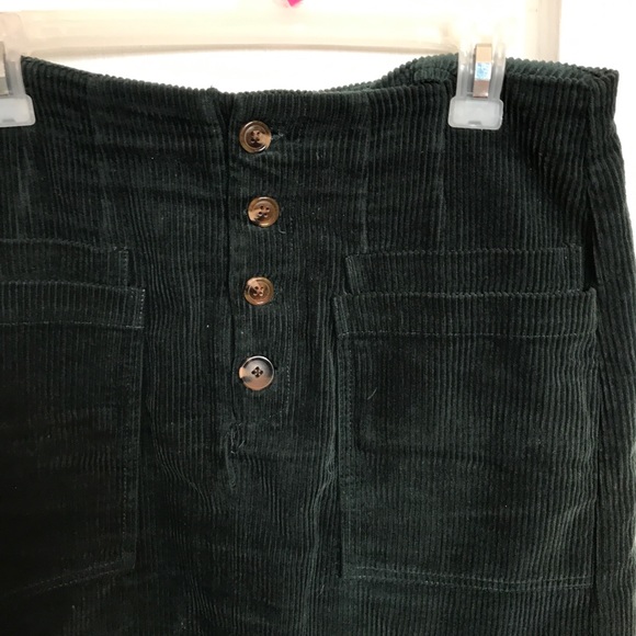 Little skirt 💚 - Picture 11 of 12